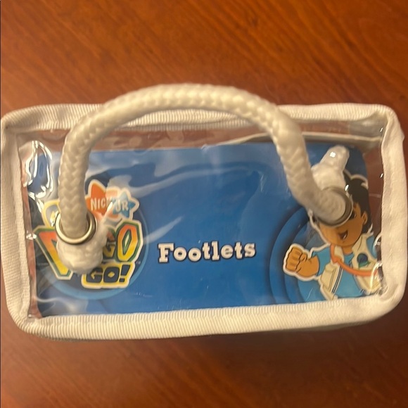 3/$20 Vintage Go Diego Go Red Footlets 3-4 - Picture 3 of 6